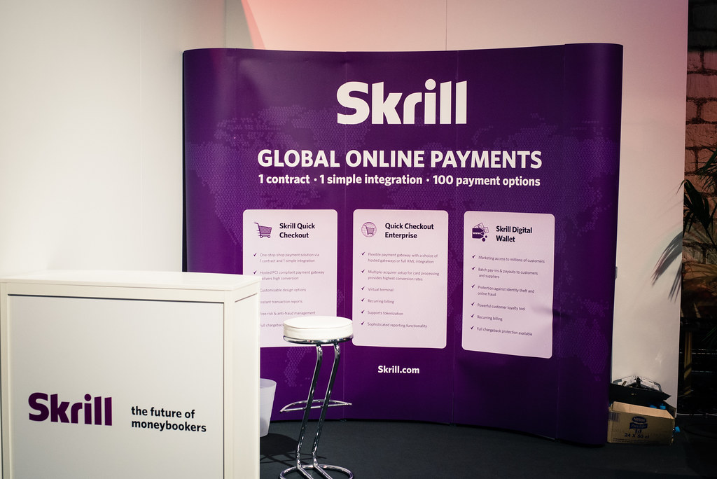 how does skrill work